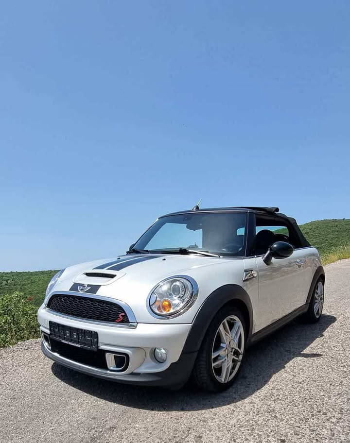 Mini Cooper S 2011 (Petrol, Automatic)